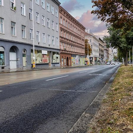 Cozy Apartment, 2 Private Terraces, 8 Min To City Center Wien Ngoại thất bức ảnh